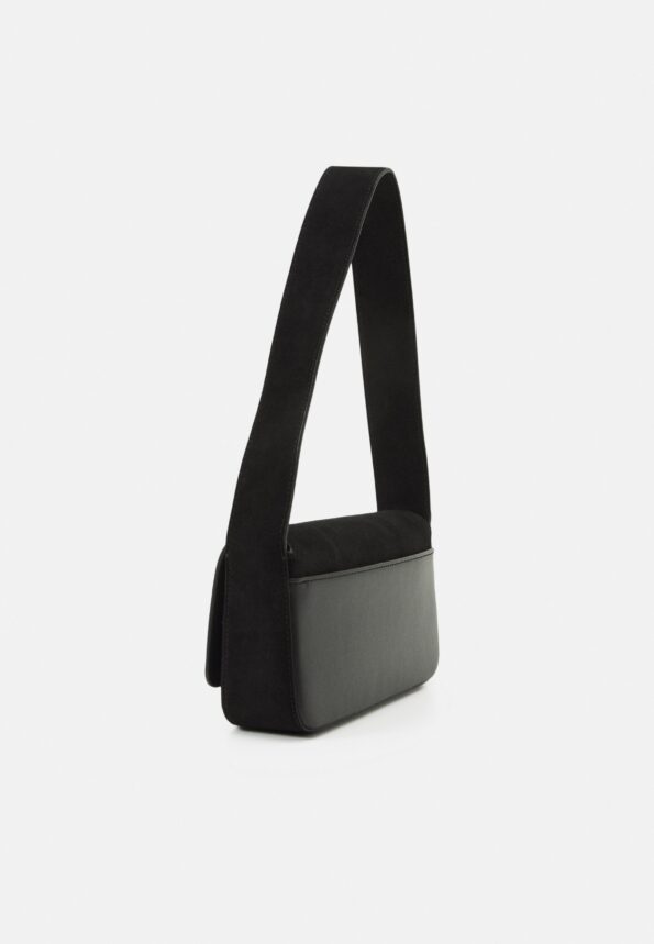 Karl_lagerfeld_Kesential_flap_02 Karl_lagerfeld_Kesential_flap_02