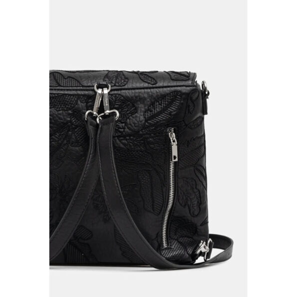 3 3